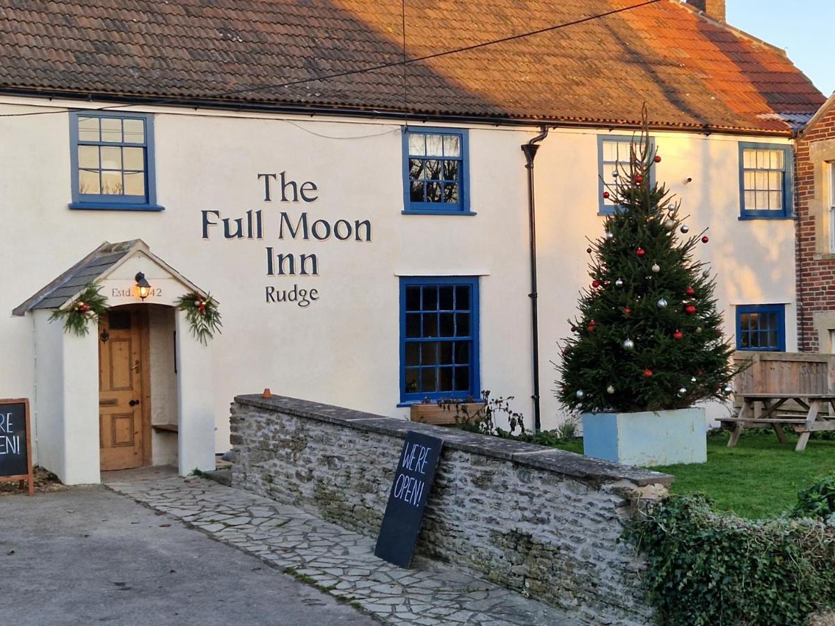Full Moon Inn Rudge Rode Kültér fotó